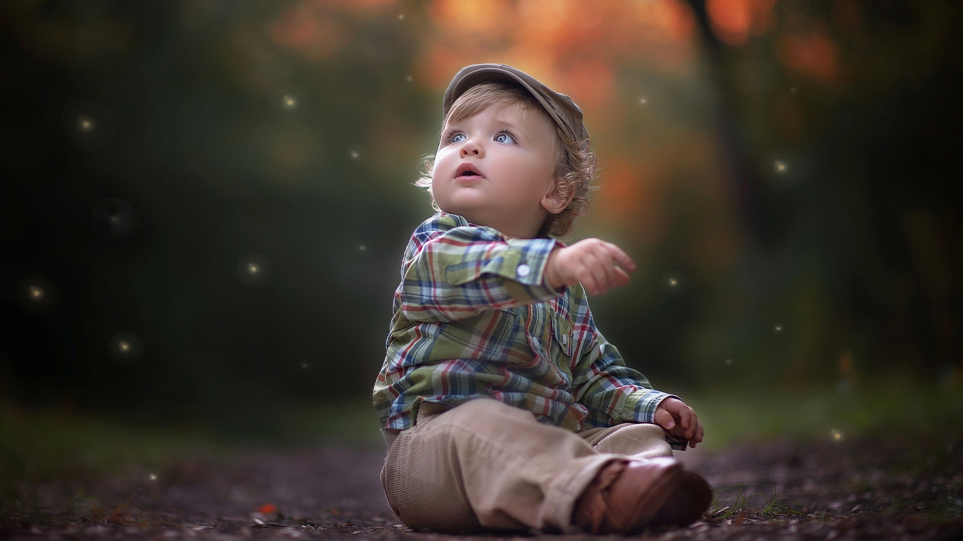 baby-sitting-on-ground